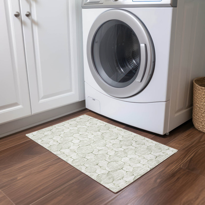 Tapis intérieur / extérieur en polyester tissé à la machine Malchow, Rectangle 1 pi 8 po x 2 pi 6 po