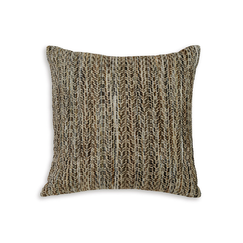 Jayner Pillow