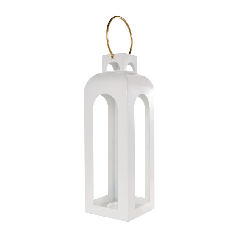 Grande lanterne blanche intérieure en métal à découpes arquées avec poignée dorée, H 27,4 po x l 7,5 po x P 7,35 po