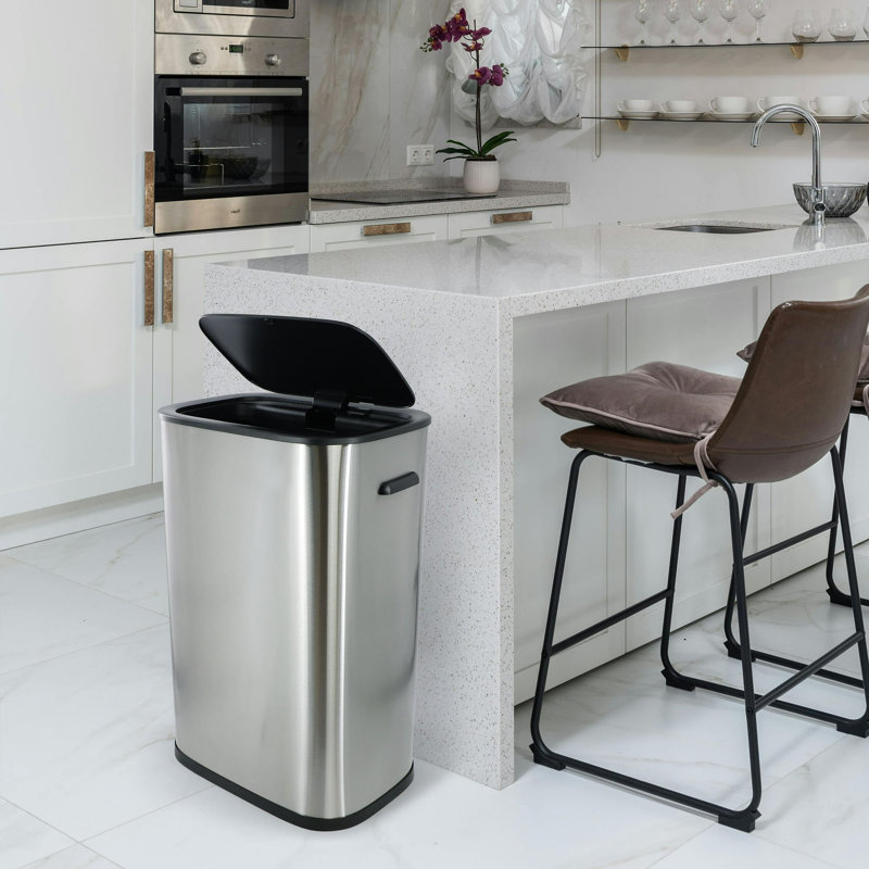 Poubelle sans contact 14,5 gallons avec capteur, acier inoxydable, argent mat