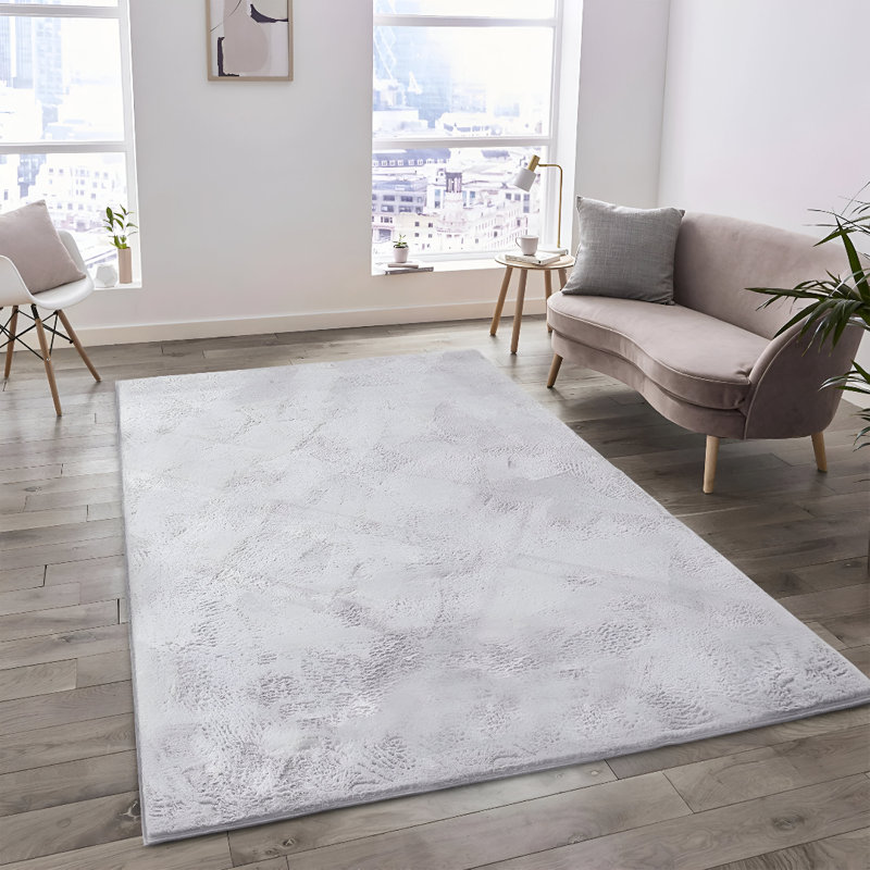 Deluxe Silver Faux Fur Rug - High-Shag Accent for Modern Bedroom & Living Spaces, Rectangle 120 x 170 cm