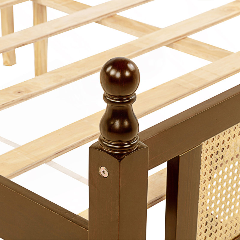 Grand lit avec tête et pied de lit en rotin, lit plateforme, Noyer