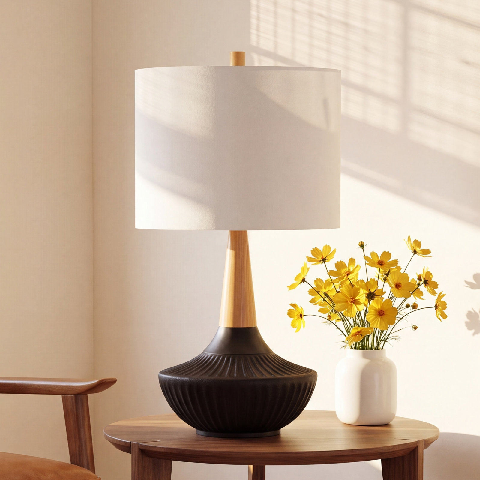 Britt Ceramic Table Lamp, Black