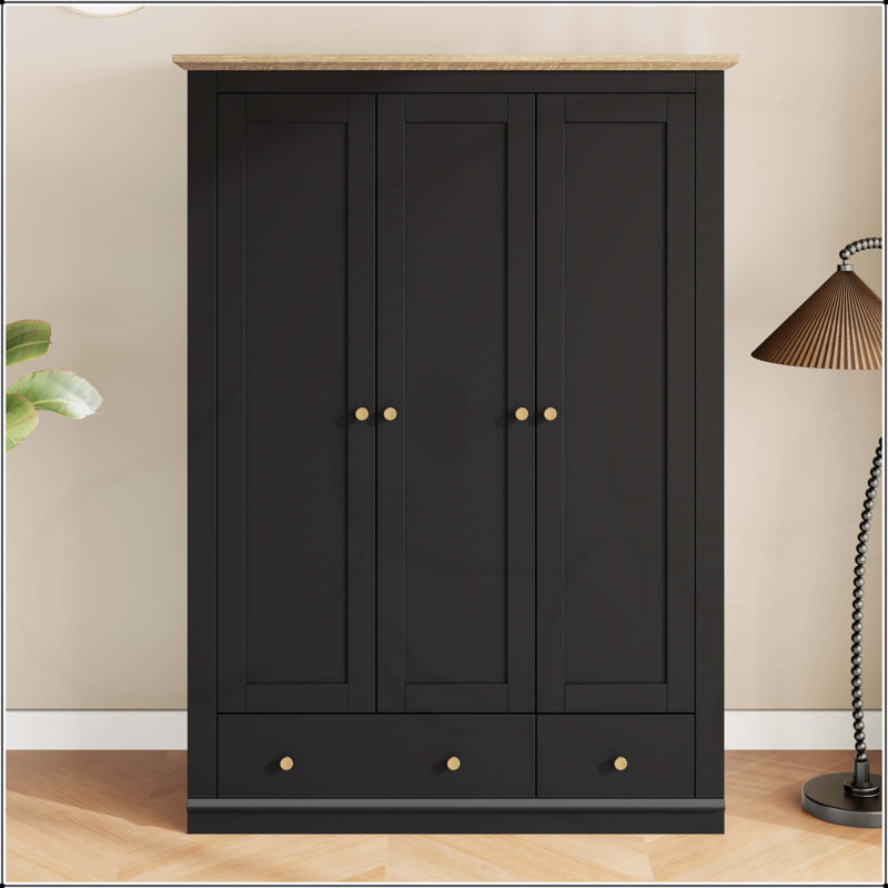 Armoire à 3 portes élégante et pratique pour l'organisation de la chambre à coucher