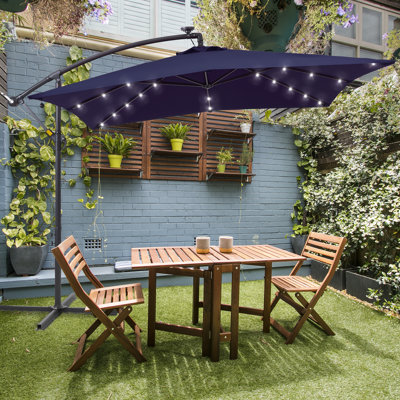 Parasol en porte-à-faux 98,4 po Dannii-Leigh
