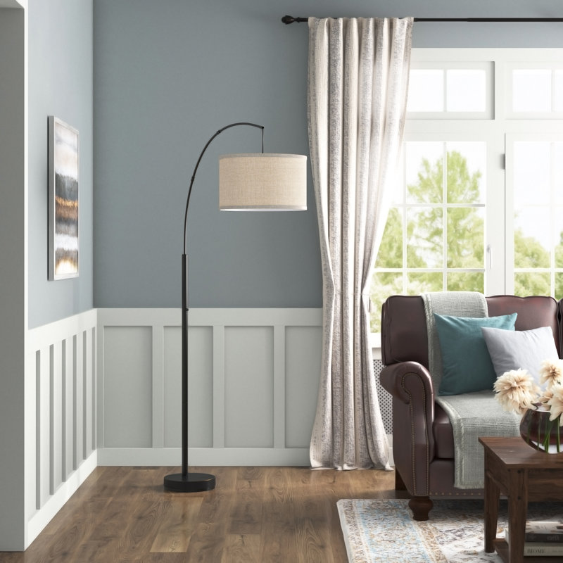 Lampe sur pied arquée 74 po Astra