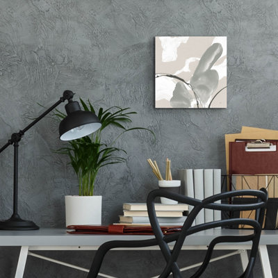 Art mural en verre Wrought Studio ™ «Touch Of Grey 1» par Chris Paschke