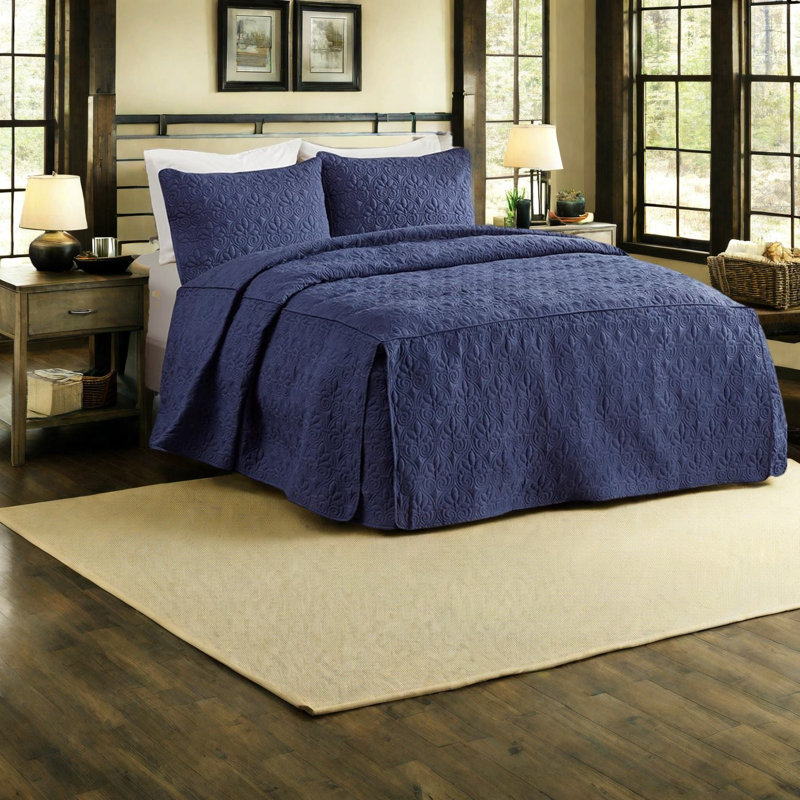 Ensemble de literie matelassée bleu marine Classic, confort en polyester, style maison de campagne