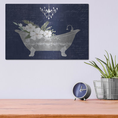  «Floral Bath 1 Indigo» par Courtney Prahl, art mural en métal, 16 po x 12 po