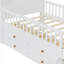 Structure de lit simple en bois massif avec lit d'enfant Clean Clean, lit fonctionnel pour enfant avec garde-corps et tiroirs