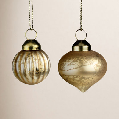 2" Bauble