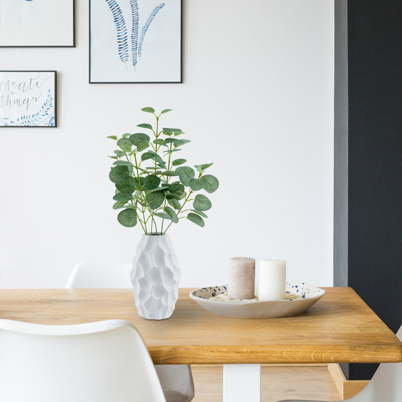 Vase de table en céramique blanc mat
