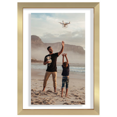 Wakas Sleek Aluminum Floating Picture Frame