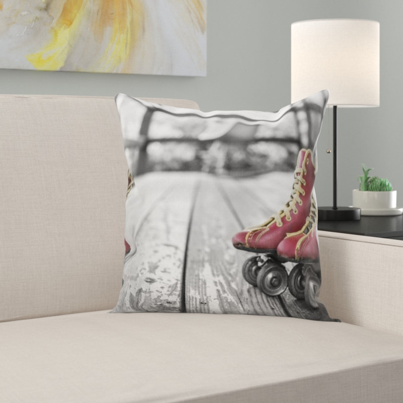 Coussin décoratif patins à roulettes