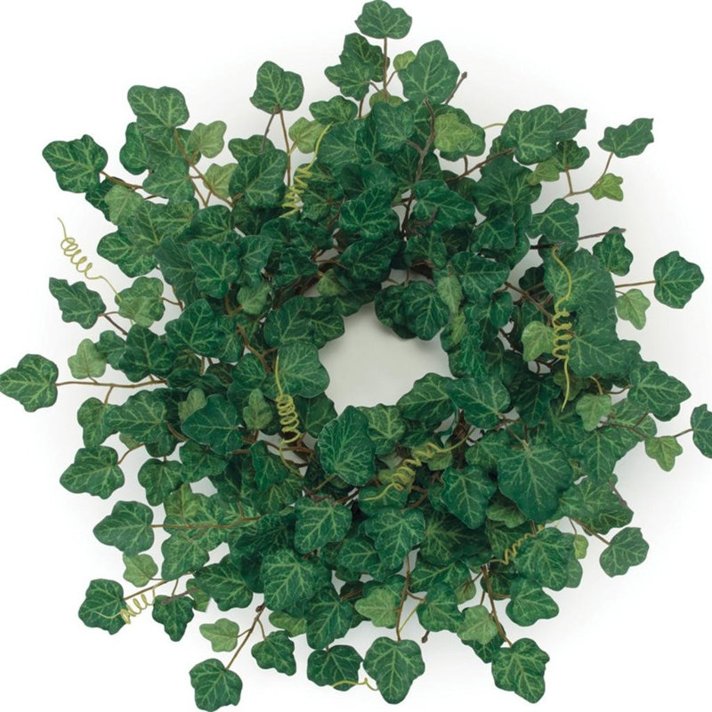 Couronne artificielle 18 po lierre vert