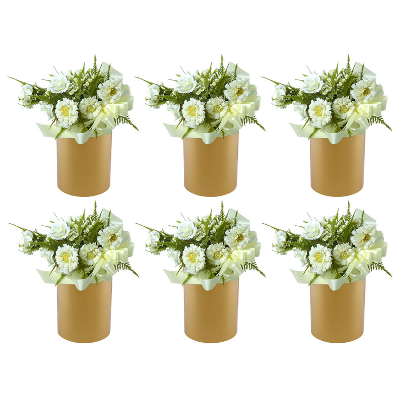 Vases dorés pour centres de mariage