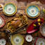 Assiette de présentation en relief Provence 13 pouces - Assiette en grès jaune moutarde - Assiette texturée élégante pour les fêtes, les dîners et les tables de tous les jours