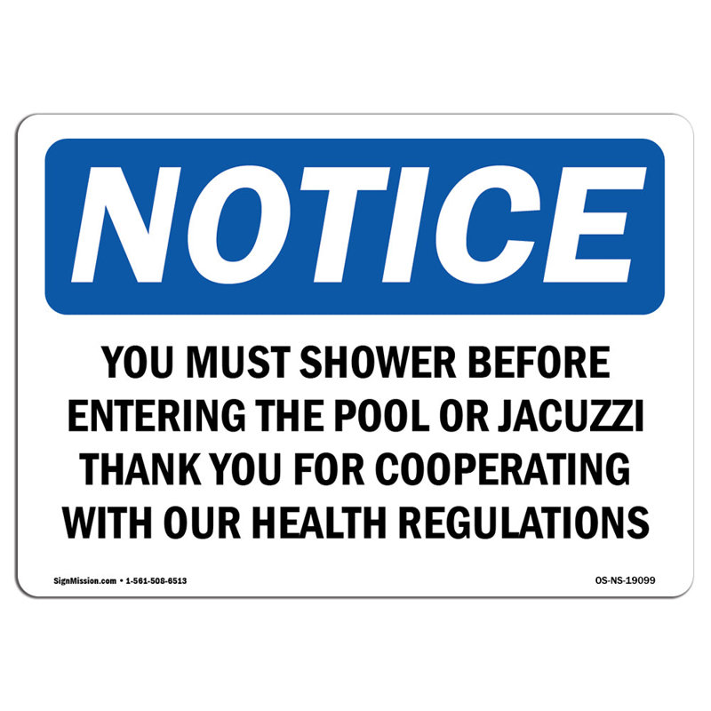 Osha remarque que vous devez prendre une douche avant d'entrer dans la piscine