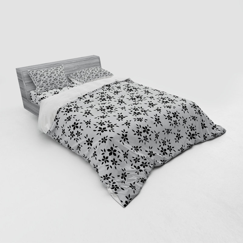 Farmhouse / Country Floral Duvet Cover, Queen Duvet Cover + 3 Additional Pieces
