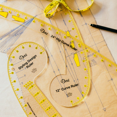 Dritz Styling Design Ruler with How-To Illustrations