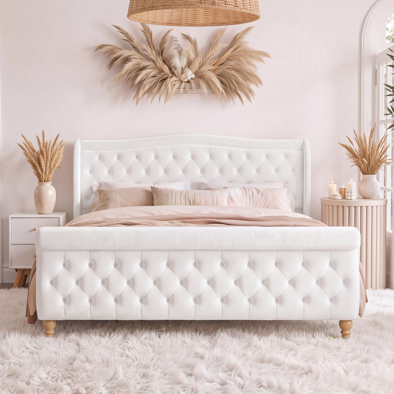 Lit plateforme Verona King en velours avec tête de lit capitonnée à oreilles, Très grand lit, Beige