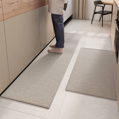 Vyolette Memory Foam Ant-Fatigue Non-Skid Kitchen Mat Latitude Run Color: Beige