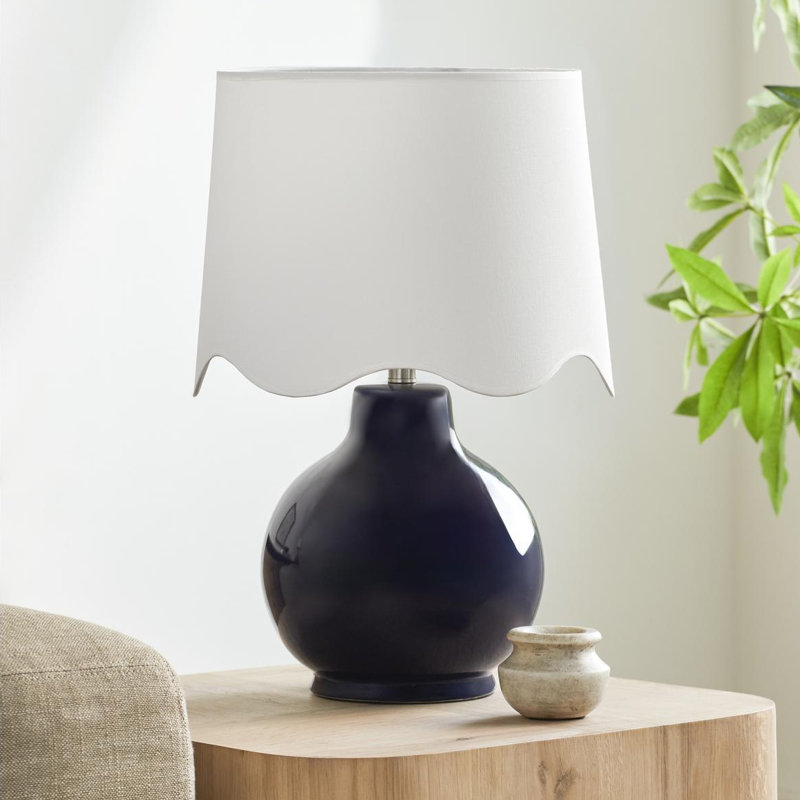 Lampe de table Canvey Maura, Marine, Blanc, H 22 po x l 15 po x P 15 po