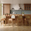 Tabourets de bar en bois avec dossier en rotin naturel (ensemble de 2)