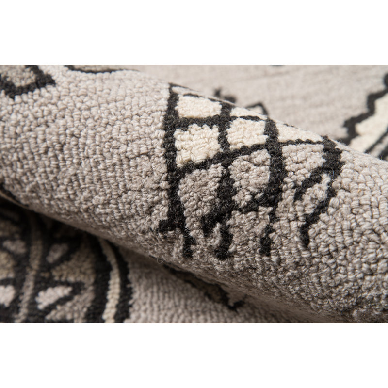 Tahoe Hand Tufted Wool Southwestern Area Rug in Gray, Rectangle 3'6" x 5'6"