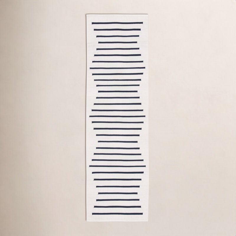 Tapis ivoire / noir en coton fabriqué à la main Mando, Tapis de couloir 2 pi 3 po x 14 pi
