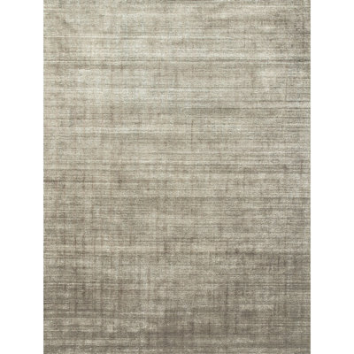 Hand Knotted Area Rug in Gray/White