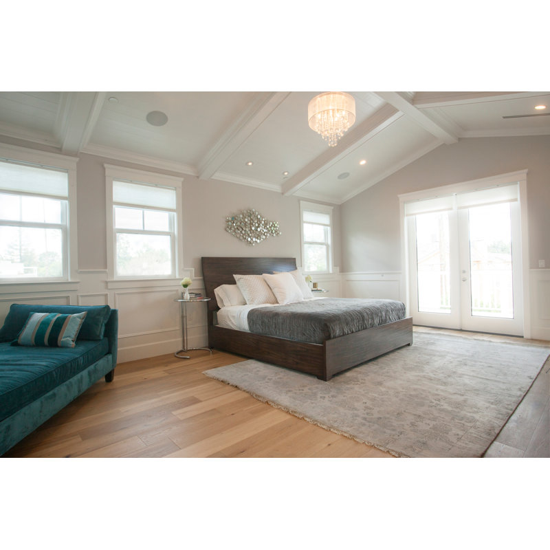 Lisbon Oriental Area Rug in Ivory, Rectangle 10' x 14'