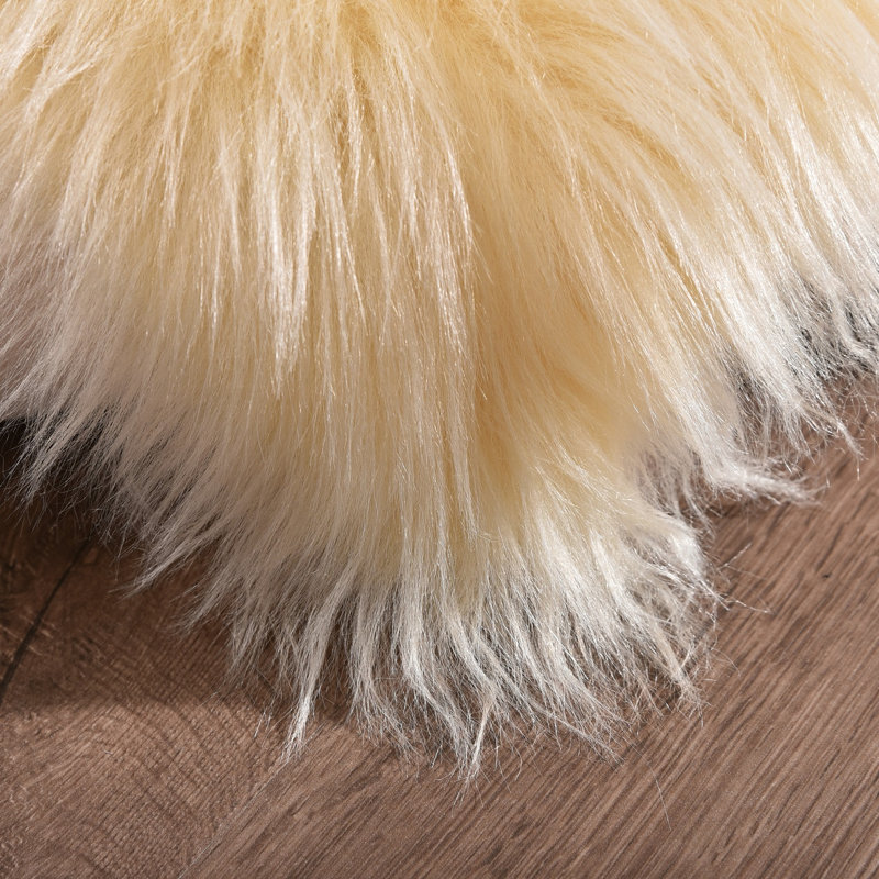 Cheveyo Faux Sheepskin Indoor Rug, Rectangle 2' x 3'