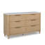 Esthétique moderne avec finition en bois naturel et grand espace de rangement à six tiroirs avec une commode en pierre reconstituée et une quincaillerie décorative en laiton