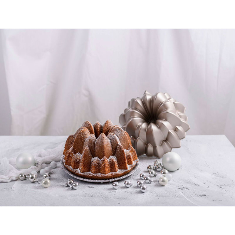 Creative fluted cake pan cake tin