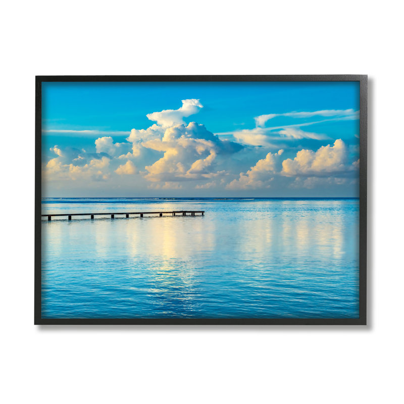 «Waterfront Dock Clouds» encadré sur bois par Danita Delimont, Giclée encadrée noir minuit, H 16 po x l 20 po x P 1,5 po