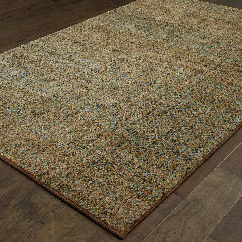 Tapis géométrique vert / or Bobby, Rectangle 5 pi 3 po x 7 pi 3 po
