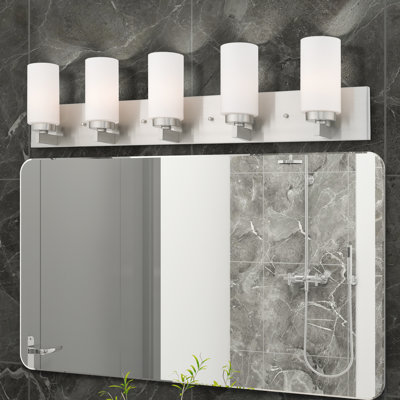 Éclairage de salle de bain 5 lumières à intensité variable Kirkwood