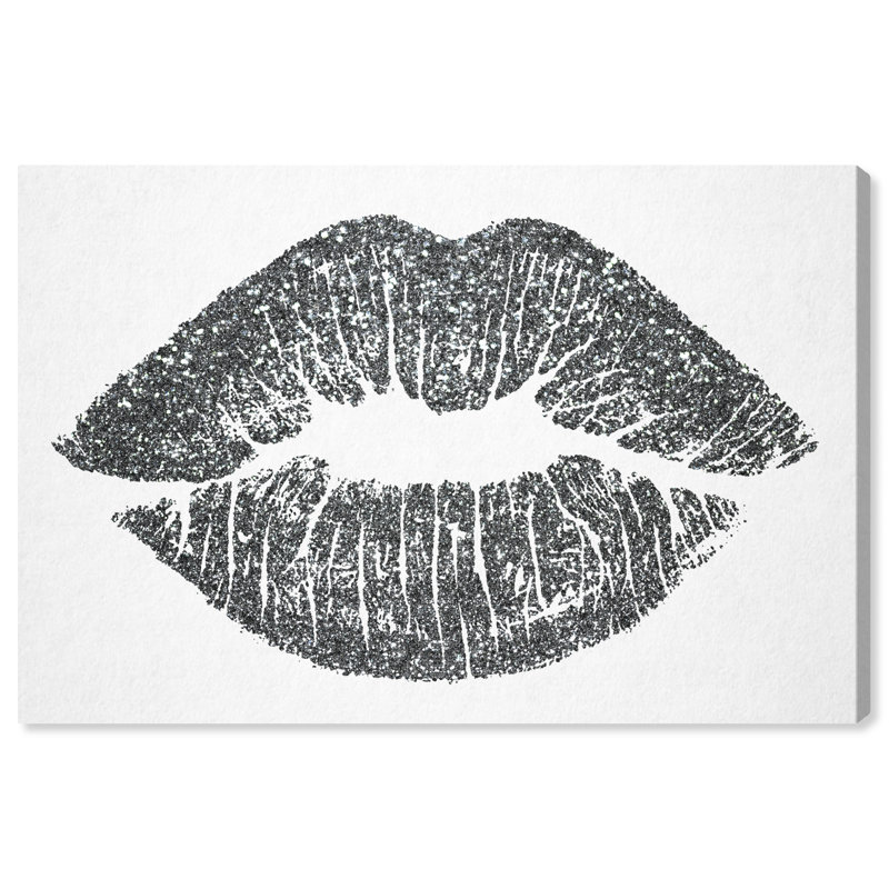 «Solid Kiss» - Impression sur toile, H 36 po x l 54 po