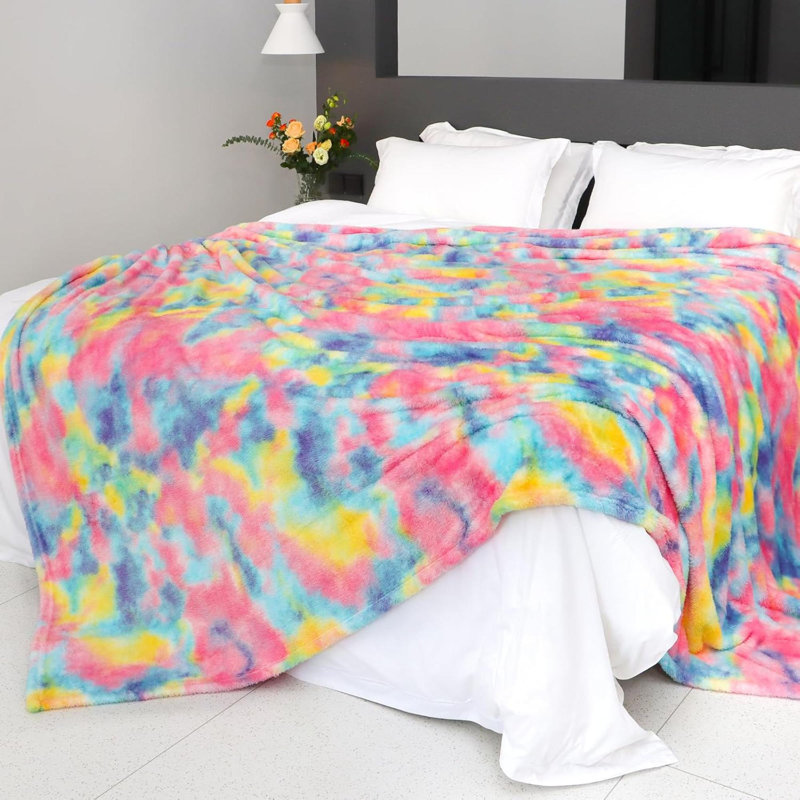Light Fleece Big Fuzzy Throw For Bed, Pink/Yellow
