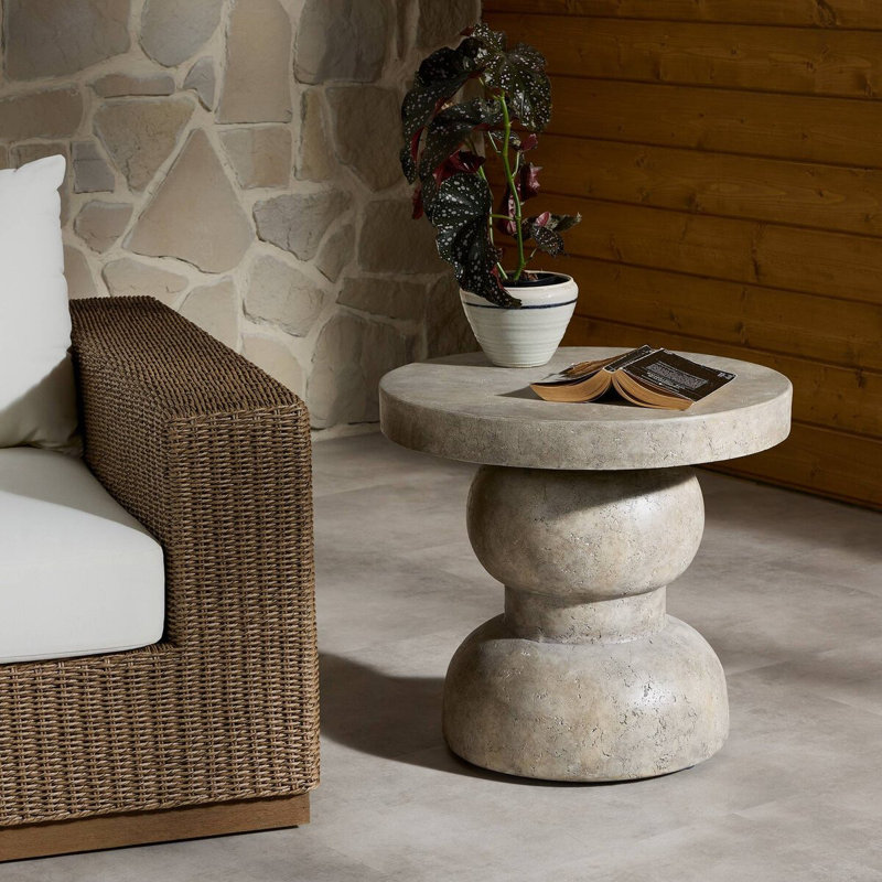 RIVERO Outdoor Round Side Table