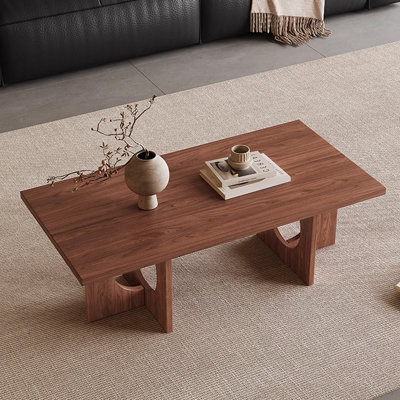 Table basse de style noyer Wabi-sabi