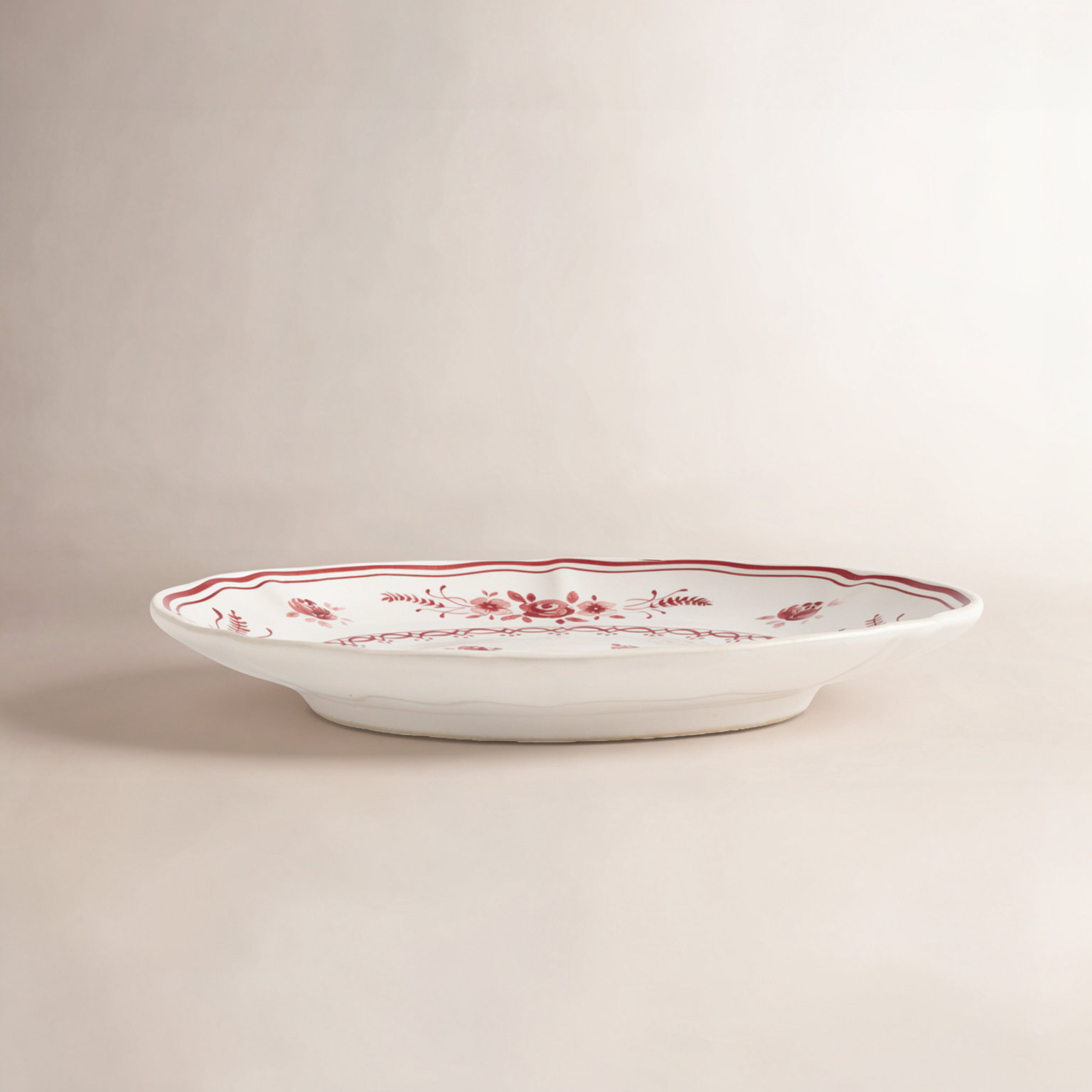 Vila 7" Appetizer Plate, White/Red