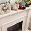Foyer autoportant en bois massif beige
