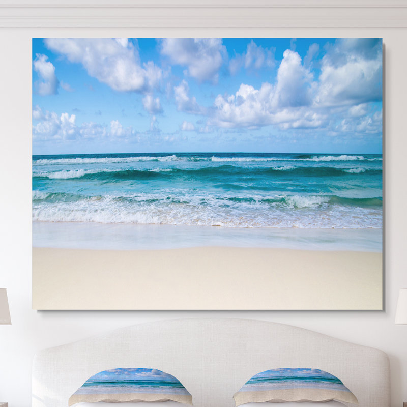 Serene Blue Tropical Beach - Photographie sur toile tendue, Toile tendue, H 36 po x l 46 po x P 1,5 po