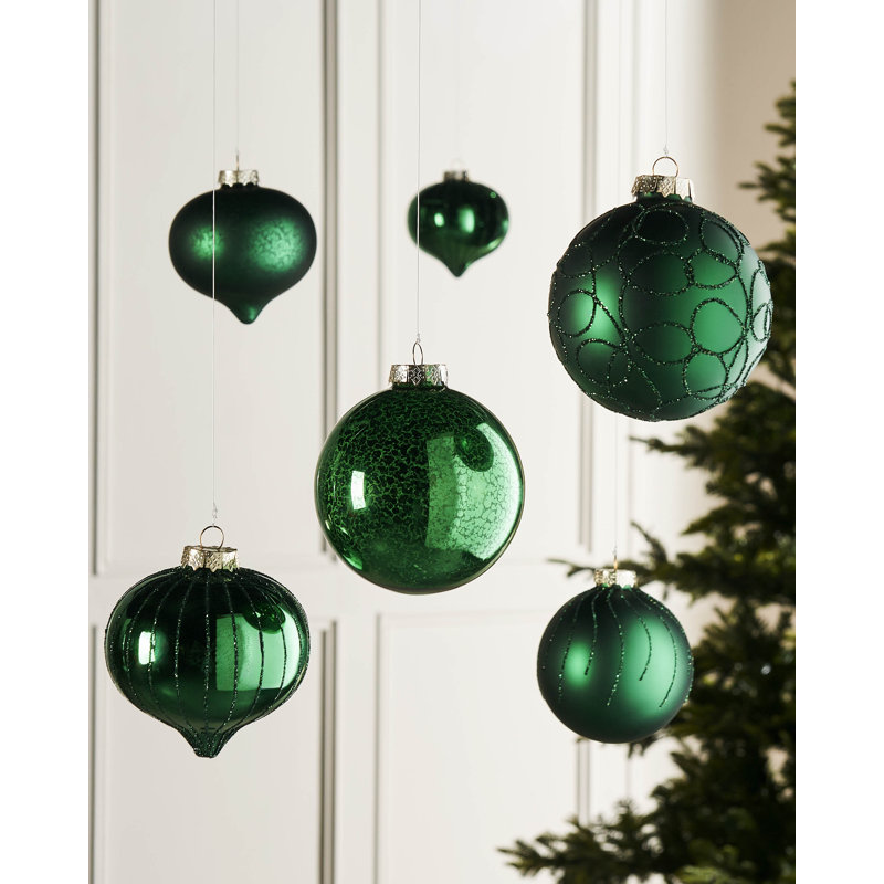 10.8cm Solid Colour Plastic / Acrylic Bauble, Black