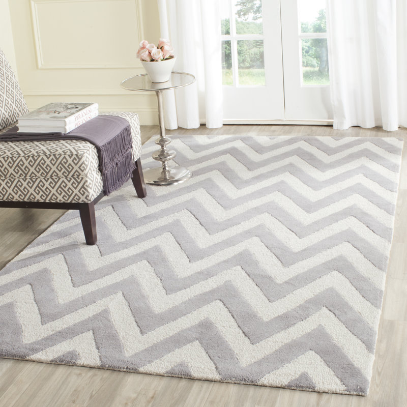 Tapis argenté/ivoire tuffeté à la main Kyleigh, 10 'x 14'