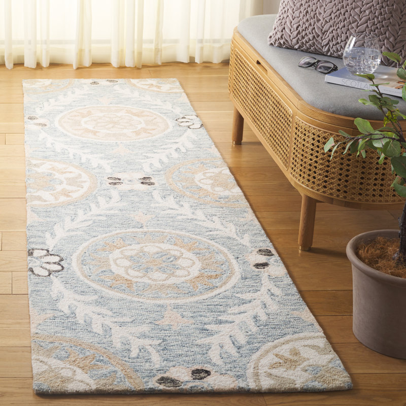 Jardin Hand Tufted Wool Cotton Floral Rug in Ivory/Light Gray, Runner 2'3" x 8'