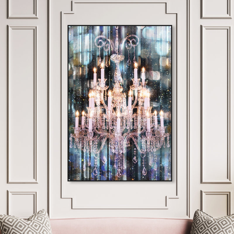 Fashion and Glam Diamond Covered Eyes Chandeliers - reproduction sur toile, Cadre flottant noir, H 45 po x l 30 po
