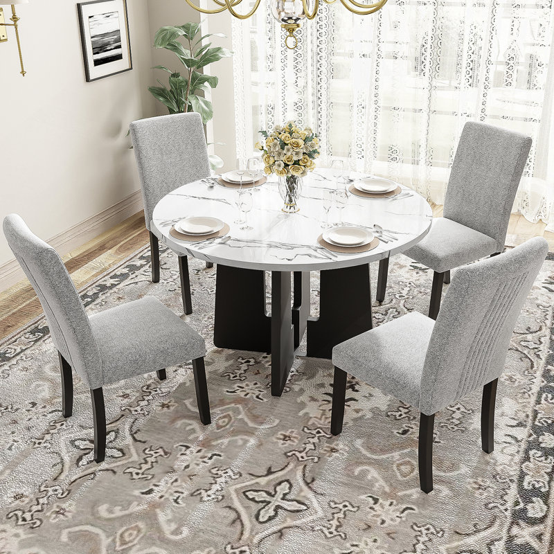 Ensemble de table de salle à manger 5 pièces, table de salle à manger moderne de 43 pouces et 4 chaises rembourrées pour la salle à manger, la cuisine, le salon et l'assemblage facile